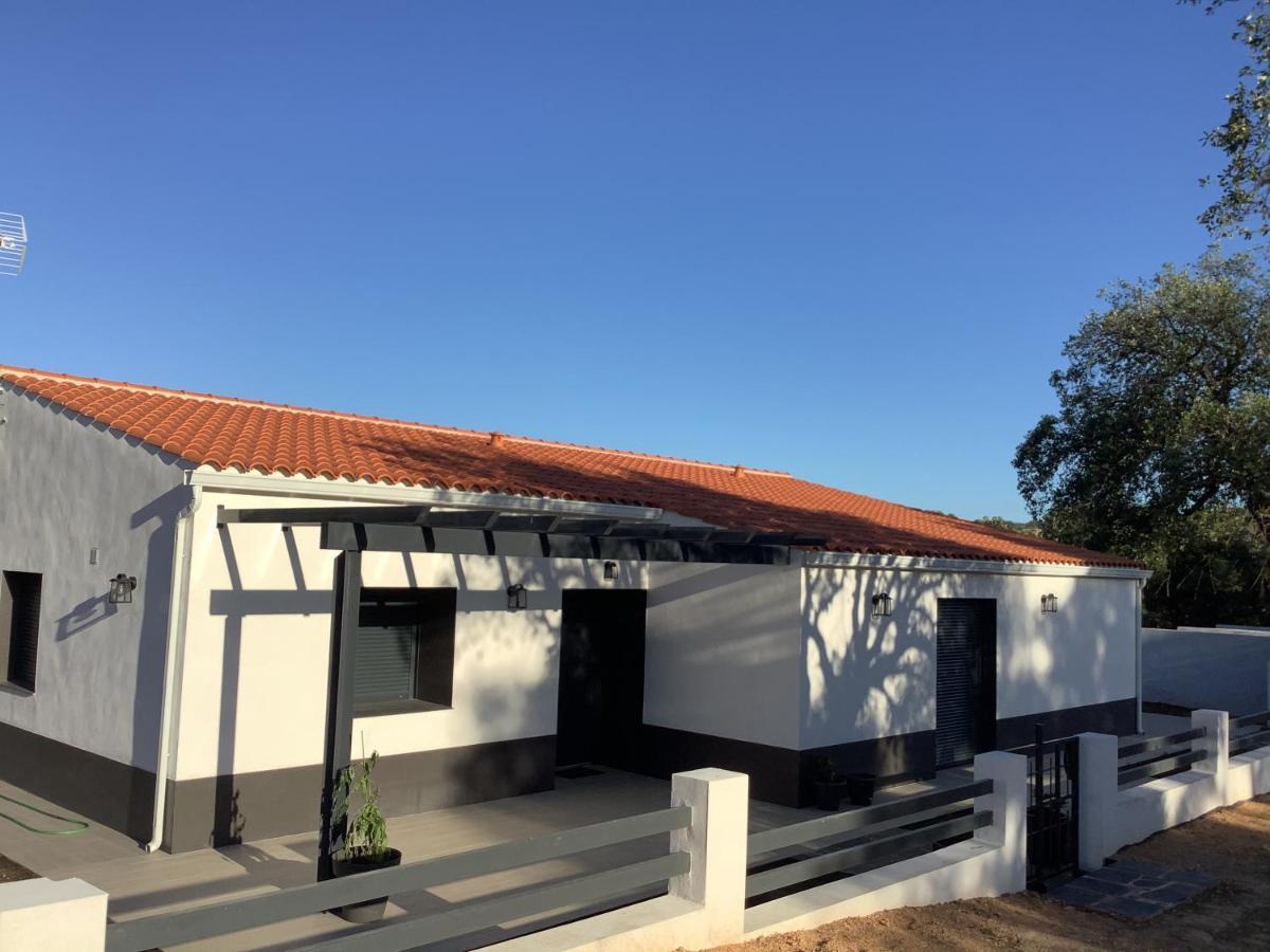 Casa Rural Camino De La Data Валенсия-де-Алькантар Экстерьер фото